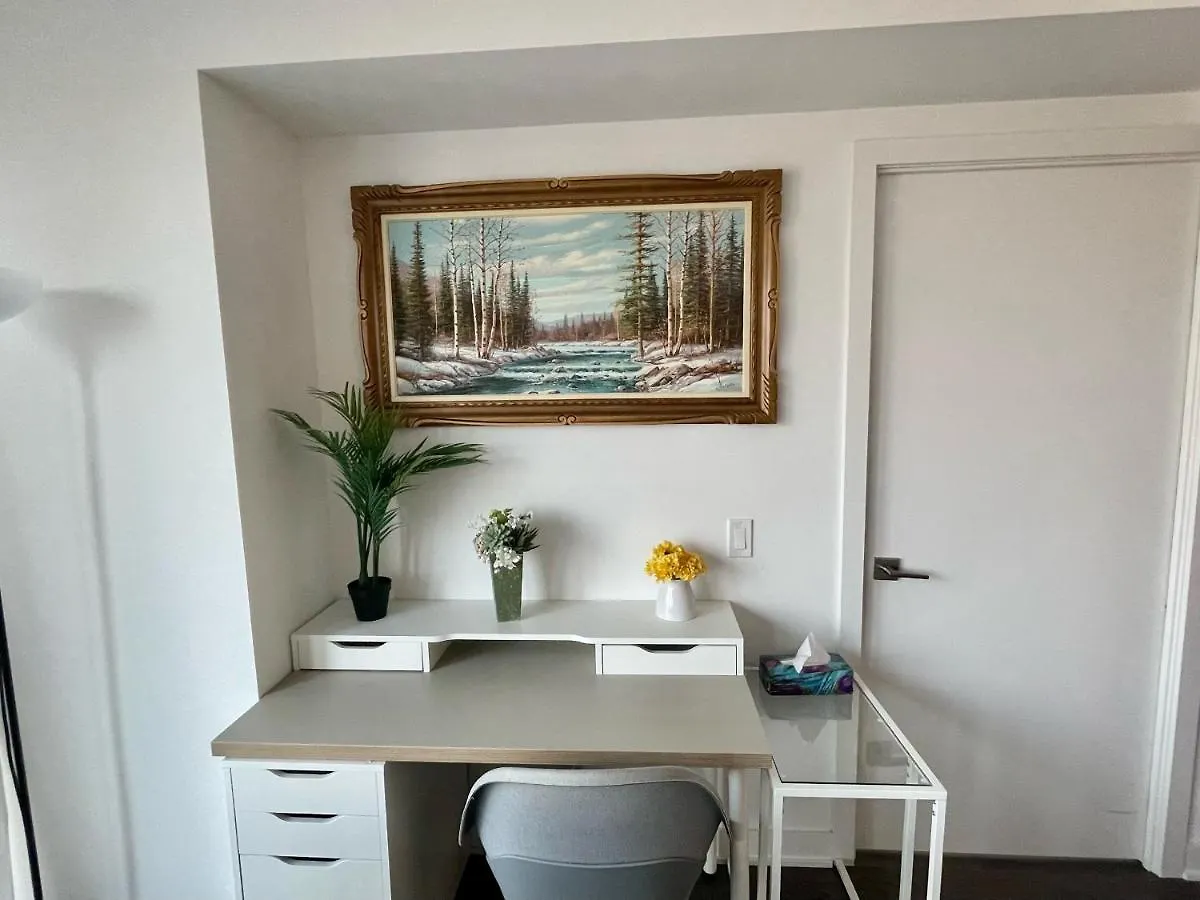 Apartamento Two Br Two Br Plus Study Yorkville Condo Toronto