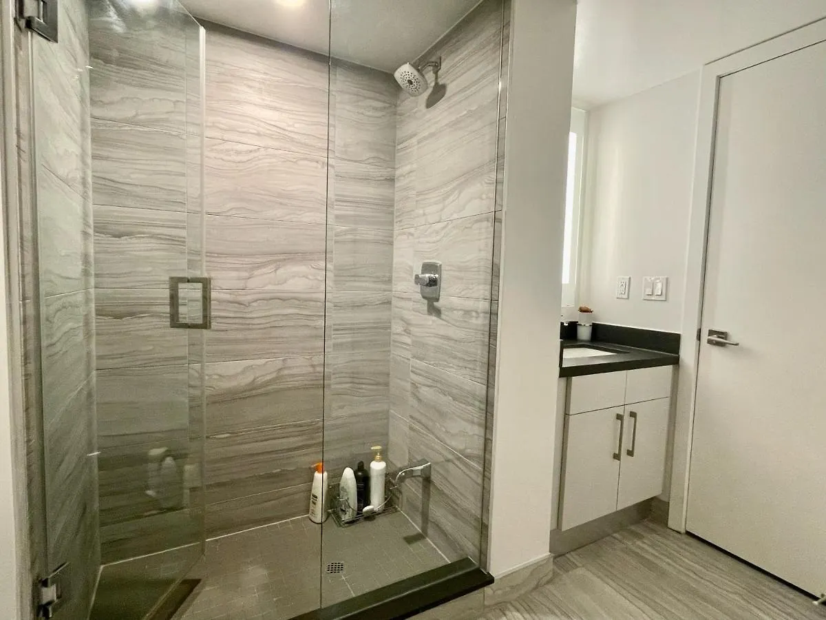 Two Br Two Br Plus Study Yorkville Condo Toronto