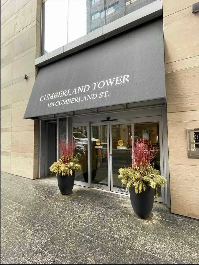 Apartamento Two Br Two Br Plus Study Yorkville Condo Toronto
