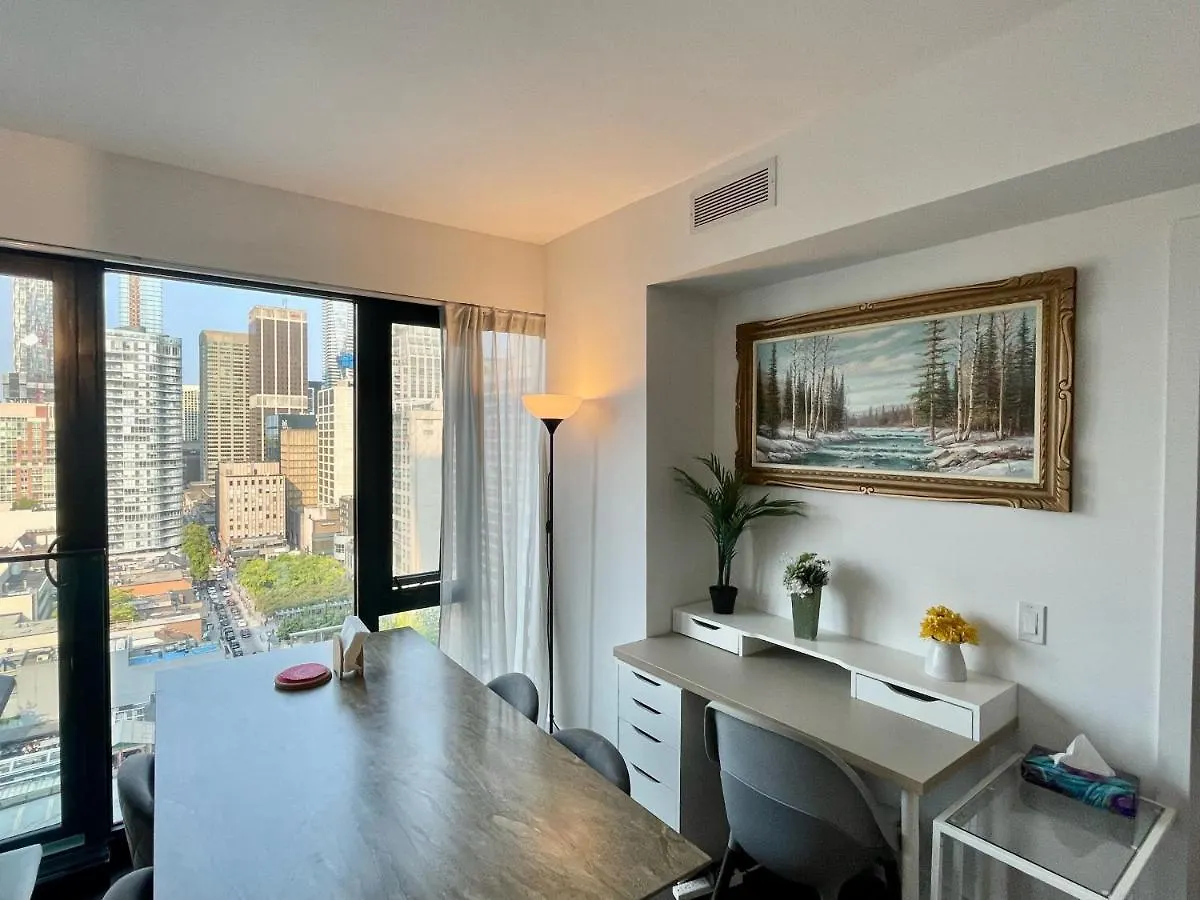 Two Br Two Br Plus Study Yorkville Condo Toronto 0*,